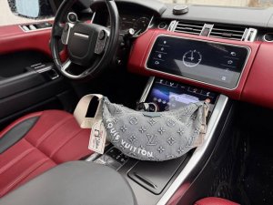 高端货 新款 “ Louis Vuitton ”Lv单肩包 路易威登月牙包Hobo 斜挎邮差包 Louis Vuitton Petite Boite Chape