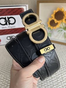 品名：菲拉格幕 原单钻扣 DDD 材质：原单牛皮腰带 百分百头层牛皮腰带保证真皮，24K纯钢扣，专柜原单品质、做工精细，时尚大牌，送人自用首选 DDD 包装：