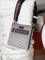 Gucci，古奇专柜同步 男士单肩包斜挎包原版品质 商务款式，手感绝对牛！进口Pvc配头层牛皮 内里采用原版专用里布！清晰Logo！ 高端走起，男神必备 质量如