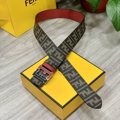 Fendi 芬迪 专柜同款 宽4.0Cm 双环正反用腰带 Ff按钉搭扣 红色cuoio Romano皮革材质 反面面料带有烟草黄和黑色ff图案 黑色珐琅金属饰面