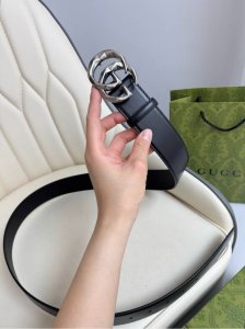 特 Gucci，原厂精密电渡扣头，意大利原厂皮，宽4.0Cm，代购级。
