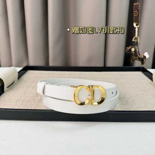 Dior 24早春新款 C D搭扣黄铜腰带扣，女士小牛皮腰带 经典永存 2Cm