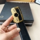 特 品牌： 万宝龙 新款进口小牛皮，手感细腻柔软。搭配纯钢自动精品钢扣，宽度：3.5Cm
