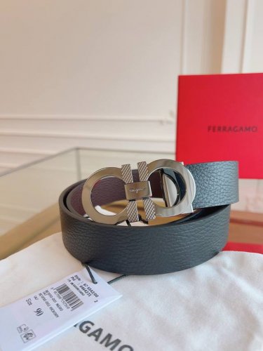 特 Ferragamo.菲拉格慕 新款全套包装 宽度3.5Cm 高级定制款男士皮带 双面进口牛皮 可双面使用 自行选择搭配 真材实料 很有质感 时尚经典不失风范