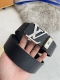 品名： Lv..路易..威登腰带皮带原单 型号：挂扣，经典纯钢材质挂扣，头层牛皮，图片实物拍摄 材料：头层牛皮，挂扣系列，纯钢材质扣头，钯镀电镀工艺永不掉色。原