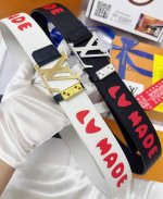 皮带：Lv..路易..威登顶级复刻- 腰带：原单品质百分百进口原厂头层牛皮，保证真皮。镜面设计工艺.真空电镀.永不掉色.24K纯钢扣头层小牛皮涂鸦手绘油画系列双