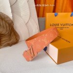 特 Louis Vuitton驴牌 ：原单品质，新款印花面配原版十字纹皮，搭配原单精品扣，精工制作，细节看图，实物拍摄，高端奢华，宽度4.0Cm