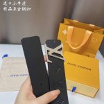 特 Lv㊣ 代工厂货品 4.0宽度 可验货，正品一体铸造五金，原厂皮料！
