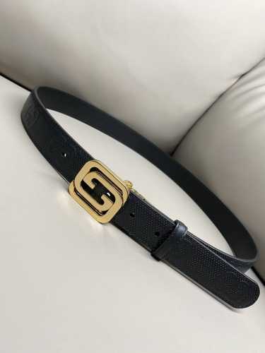 特 Gucci 古驰 3.0寬度 進口小牛皮熱壓款 方型G型扣 多色搭配多彩選擇