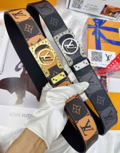 皮带：Lv..路易..威登顶级复刻- 腰带：原单品质百分百进口头层牛皮，保证真皮。雕花镂空工艺.真空电镀.永不掉色.24K纯钢扣头层老花，黑格，棕格，黑花，格仔