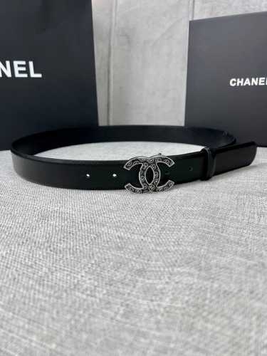 特 宽度3.0Cm Chanel 香奈儿 平纹牛皮金 银 色金属暗印品牌logo磨胶钢扣。
