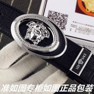 品名：范思哲.Ver Sace镶钻 型号：认准如图专柜包装，赠送打孔器 材料：百分百头层牛皮，保证真皮。美人头钢扣，镶钻工艺专柜同等质量， 送人自用首选 包装：