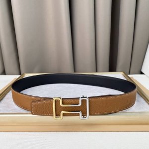 H家、原版双面佩戴、双面头层宽3.8Cm 官网同步，不锈钢金属标识,柔软舒适。适合商务低调人士
