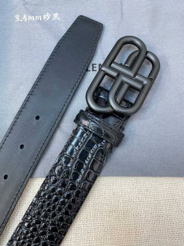 特 巴黎世家鳄鱼纹 新款腰带 双面意大利雾面小牛皮 搭配复古扣--宽度3.5