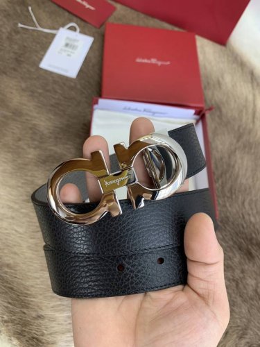 特 Ferragamo.菲拉格慕 全套包装 宽度3.5Cm 高级定制款男士皮带 双面进口牛皮 可双面使用 自行选择搭配 真材实料 很有质感 时尚经典不失风范 搭