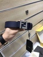 特P200 配送专柜包装 打孔针 新款 Fd 宽35Mm 支持Nfc 芯片扫描，标志造型皮带，原版间色花纹F铆钉扣，进口原版 黑色小牛皮配原版老花制成，镀金表面