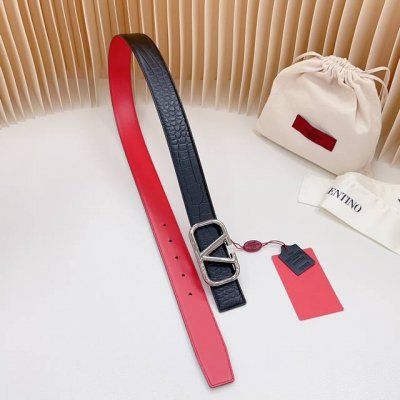 特 3.4Cm 华伦天奴新款，双面头层牛皮鳄鱼纹皮料，长度：.75.80.85.90.95.100.105.110欧，铜五金钻扣原版开模定制庆祝]