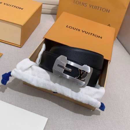 Louis Vuitton、独家Lv腰带 自动扣系列 钢五金 精致手工绘边 柔软舒适 宽3.5Cm。 - 点击图像关闭