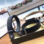 范思哲-纯牛皮 高档货 纹路清晰 手感超好 炸街 配套美国Simon-全套包装 正品一致的吊牌全套包装 配纸袋 礼品盒 亲们下单一定备注腰围 尺码 宽度3.8