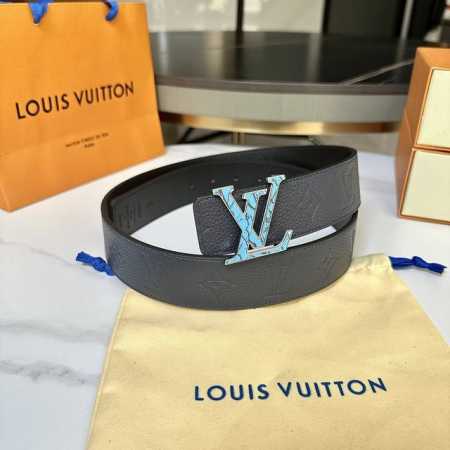 Lv.路易威登 全套包装 宽度 40Mm宽度 正品一体铸造五金钢扣 原厂皮料 双面原厂定制进口面料 可送礼自用不错选择 - 点击图像关闭