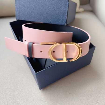 特 Montaigne *Cd*腰带 饰有*Christian Dior*标志 富有光泽的金色饰面金属细节 两个可拆卸环 小牛皮腰带 3.0Cm - 点击图像关闭