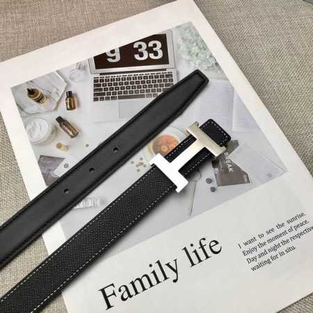 H 爱马仕女款 & Swift掌纹小牛皮和epsom小牛皮双面头层皮腰带。搭配专柜品质皮带扣原版法国制造。宽度：24毫米 - 点击图像关闭