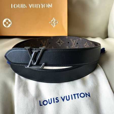 L0Uis Vuitt0N 今季新品 原單腰帶 寬度35毫米 經典防水帆布面料進口小荔枝紋做底 搭配菱形鋼扣五金 可雙面使用佩戴 - 点击图像关闭
