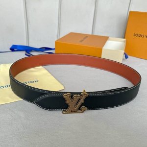 原版包裝 L0Uis Vuitt0N 今季新品 男士原單腰帶 寬度40毫米 雙面頭層小牛皮車雙線工藝 搭配經典鋼扣五金 適合沈穩低調的男神使用