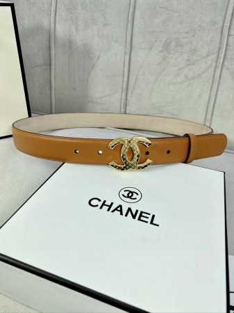 宽度3.0cm Chanel 香奈儿 特级进口小牛皮内衬原版磨砂底，饰有金 银色花纹金属logo花纹钢扣。 - 点击图像关闭