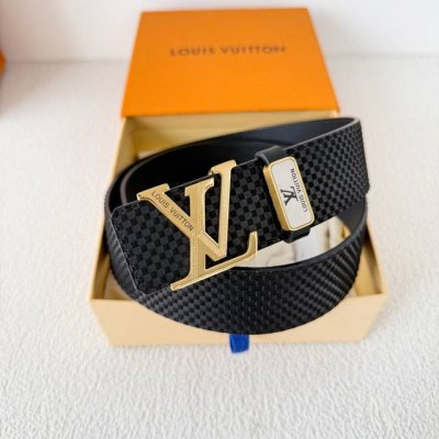 品名： Lv..路易..威登腰带皮带原单 型号：挂扣，经典纯钢材质挂扣，头层牛皮，图片实物拍摄 材料：头层牛皮，挂扣系列，纯钢材质扣头，钯镀电镀工艺永不掉色。原