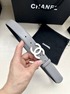 宽度3.0Cm Chanel 香奈儿 进口柔软小牛皮纹路清晰五金配件金 银色 金属磨胶钢扣。