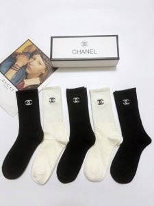 配包装 DDD 一盒5 双 DDD Chanel 香奈儿 经典刺绣字母Logo 纯棉中筒袜 ，Ins超火爆小腿袜，纯棉面料，潮人必备 ，经典配色 个性时尚百搭款