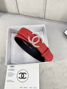 宽度3.0Cm Chanel 香奈儿 荔枝纹牛皮 金 银 色镶钻钢扣。