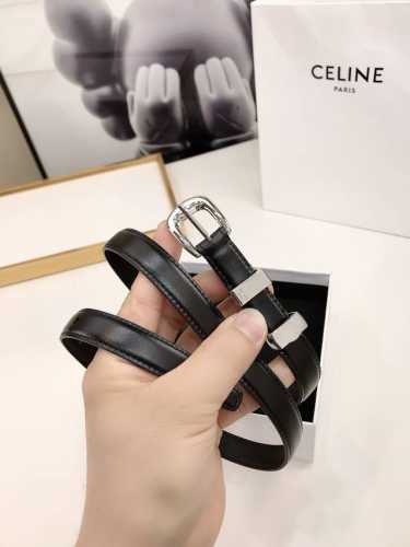 Celine瑟琳女士新款，光滑小牛皮腰带，金色可调节皮带扣，宽度1.8Cm。