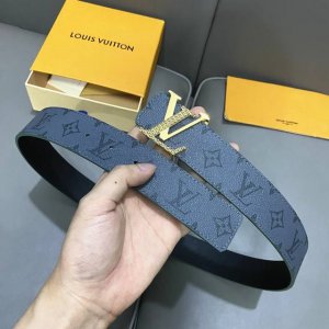 原版包裝 L0Uis Vuitt0N 專櫃最新升級版本 寬度40毫米 精湛工藝定制帆布面料襯托進口小牛皮底 搭配精鋼搭扣 彩色油邊更顯時尚 雙面用 經典百搭款！