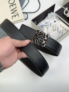 罗意威 宽度4.0Cm，工艺精湛、手感柔软、经典之作. DDD