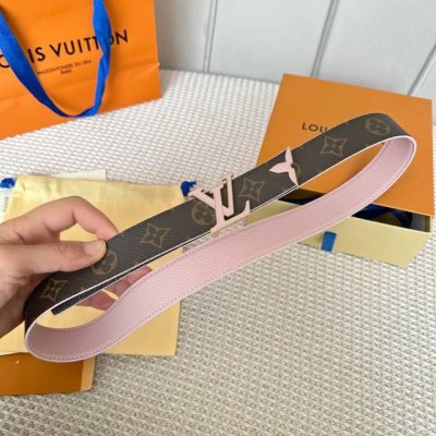 驢家新品 3.0。特別限定女士腰帶 皮帶採用雙面設計 帶身帆布面襯托荔枝紋牛皮 全新搭扣以金色金屬打造 飾以與皮帶同色的琺瑯效果 末端則以琺瑯花卉圖案完美點綴.