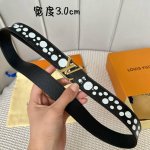 特 片裝1 寬：30Mm 驢家新品 Ss特別限定女士腰帶 驢家&草間彌生聯名系列 新款字母搭扣 搭配原廠荔枝紋飾有手繪立體波點印花紋 進口小牛皮底 雙面用