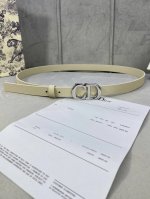 宽度2.0Cm Dior 迪奧 爆款平面無線帶身 Saddle进口小牛皮带身 金属“Cd”标志 採用進口雙面頭層牛皮