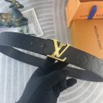 Lv 特种皮腰带系列 ，原厂五金精品不锈钢扣，手感柔软舒适 宽3.8Cm。