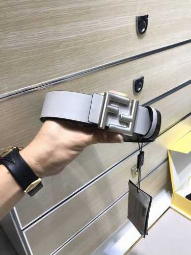特 配送专柜包装 打孔针 新款 Fd 宽38Mm 支持Nfc 芯片扫描，标志造型宽皮带，原版圆柱F铆钉扣，进口原版 黑色小牛皮配原版老花制成，镀金表面金属制品，