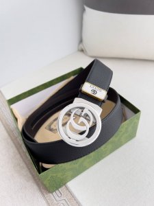 品名：古奇.Gu...Cci 腰带自动带 皮带 型号：自动扣，纯钢材质自动扣，自动带身，尾部外穿款 材料：百分百头层牛皮，保证真皮。24K纯钢扣专柜同等质量，
