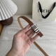 特 Loewe经典牛皮革腰带，亮面Loewe几何腰带扣。宽1.5Cm，Zp开发，细节精致。罗意威这款皮带旁人看到的像是条形码，自己低头看是她的Logo，太喜欢这