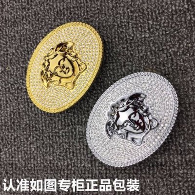 品牌：Versace.范思哲镶钻 型号：原单！请认准如图专柜包装 等级：意大利进口百分百头层牛皮，范思哲.Versace，世界著名奢侈品品牌，美人头经典之作，进