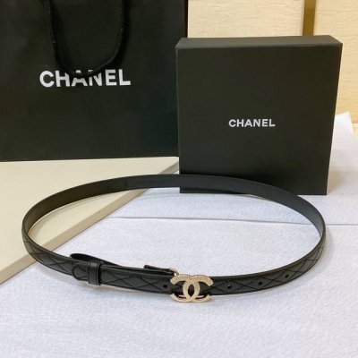 Chanel 23C 字母腰带 软硬适中的小羊皮 春夏搭配好帮手 一年四季最不可缺少的搭配神器 穿裙子西装搭它简直不要太高级 2.0Cm精品