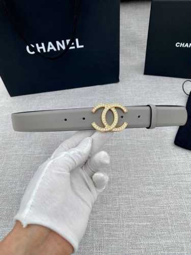 宽度3.0Cm Chanel 香奈儿 原版碰纹牛皮金 银 色镶钻钢扣。