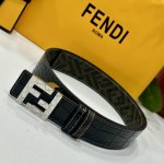 特 Fendi芬迪专柜同款 宽4.0Cm 双环正反用腰带 Ff按钉搭扣 黑色Cuoio Romano皮革材质 反面面料带有烟草黄和黑色Ff图案 四方金属饰面 时