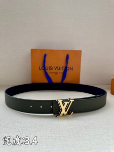 本款3.4宽: Lv Aerogram 双面腰带Lv Aerogram 搭扣占据中央 一面契合搭扣色彩 另一面呈现反差视效