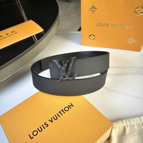 L0Uis Vuitt0N 專櫃最新升級版本 寬度40Mm 原廠小荔枝纹Togo皮内衬進口柔軟小牛皮底 搭配经典字母搭扣 百搭易襯！