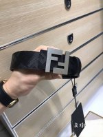 特 配送专柜包装 打孔针 新款 Fd 宽38 Mm 支持Nfc 芯片扫描，标志造型皮带，原版亮面间纹F铆钉扣，进口原版 黑色小牛皮配原版老花制成，镀金表面金属制